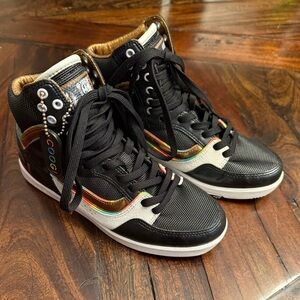 COOGI Australia Hi Top Sneakers Black Kids Size 6